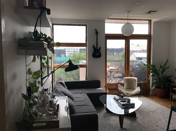 298 North 7th Street image 1 of 8