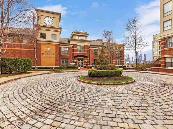 26 Avenue At Port Imperial APT 225, West New York, NJ 07093