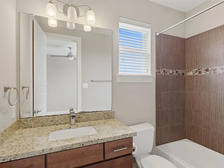 1535 Malone St — Photo 19