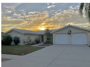 1125 Rushmore Dr, Holiday, FL 34690