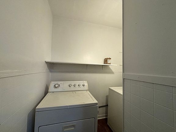 5th image of 106 Griffith St #106