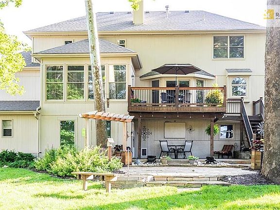 5th image of 1148 White Oak Ln
