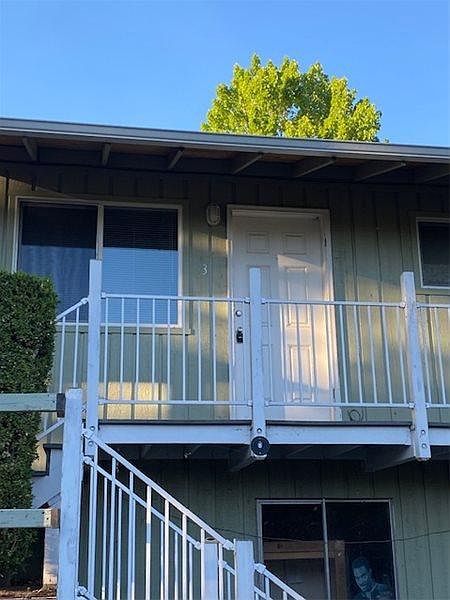 1st image of 375 Wightman St #3
