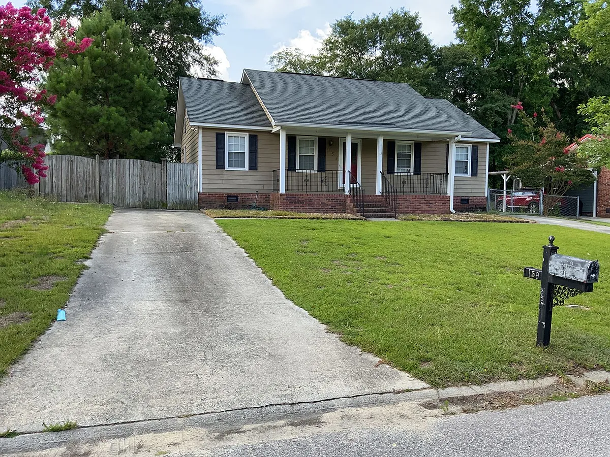 Building Photo - 159 Meadow Wood Dr