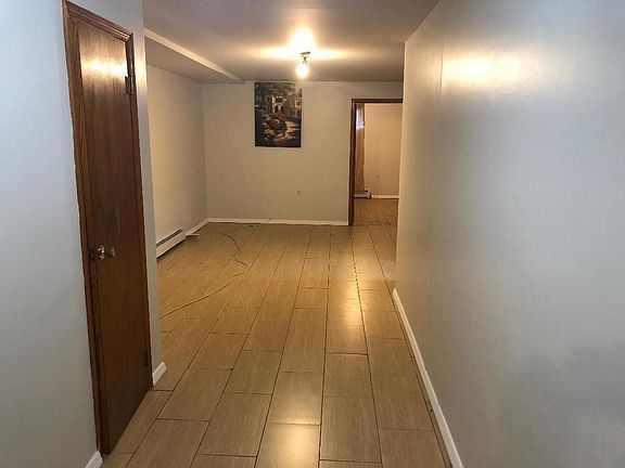3rd image of 649 E 104th St Floor 1
