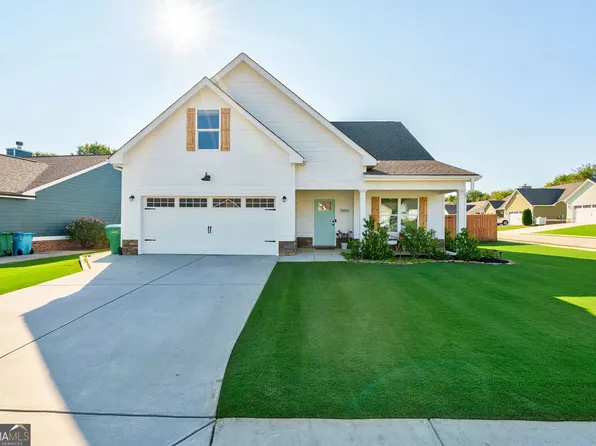 2888 Oak Springs Dr, Statham, GA 30666
