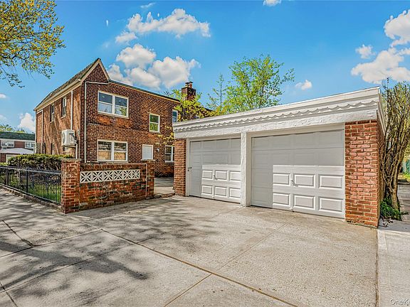 4th image of 8459 Goldington Court