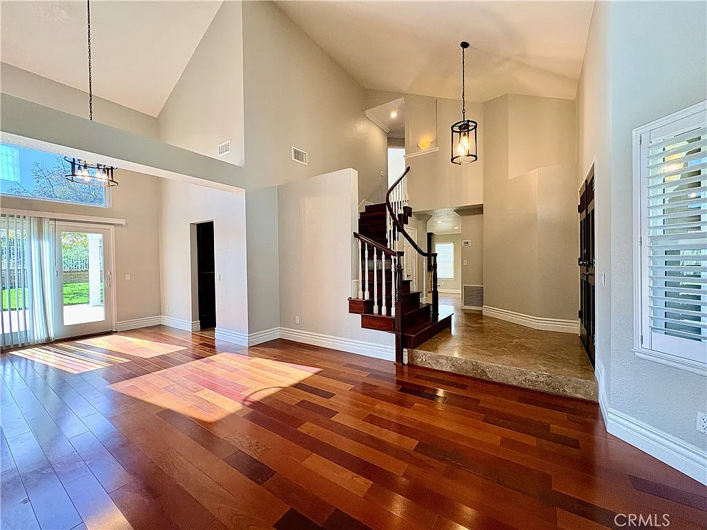 Building Photo - 2207 Autumn Ln