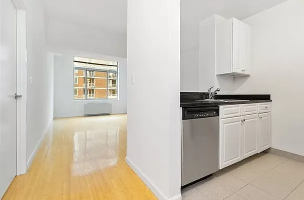 Rented by REAL New York | media 4