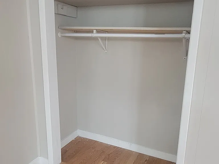 Salter Pl — Photo 6
