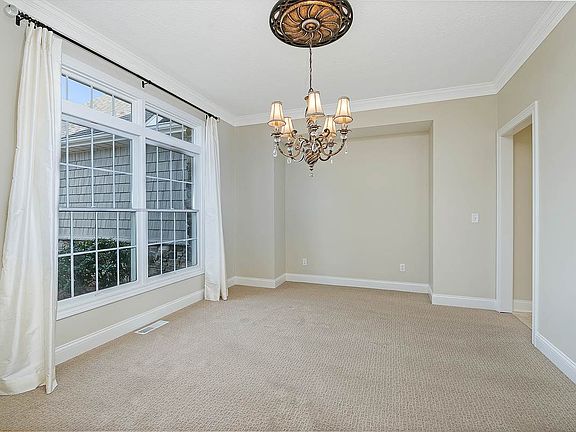 2nd image of 3972 Kensington Ct