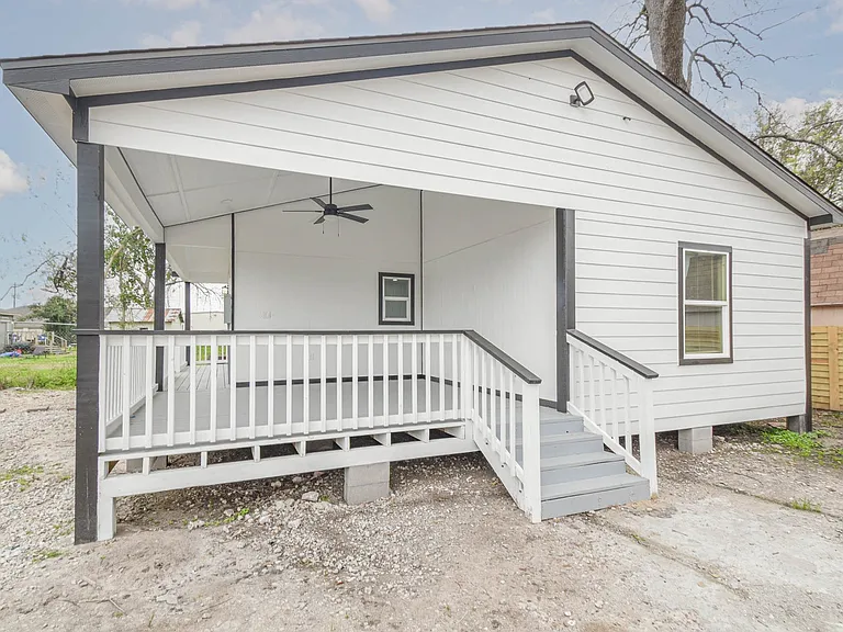 3709 Gager St #1 — Photo 20