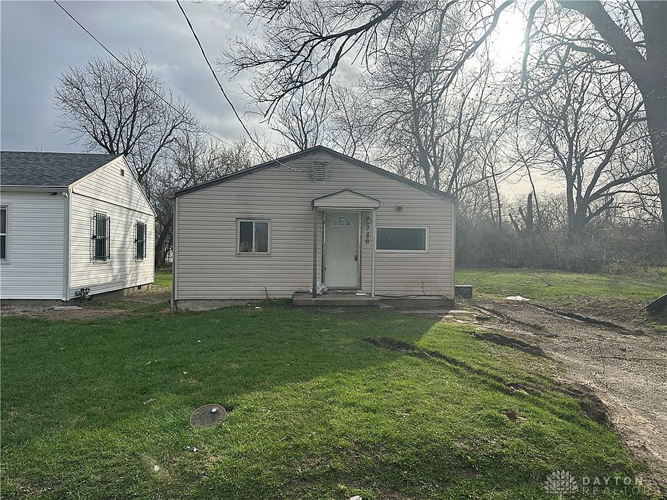 1st image of 786 Goodlow Ave