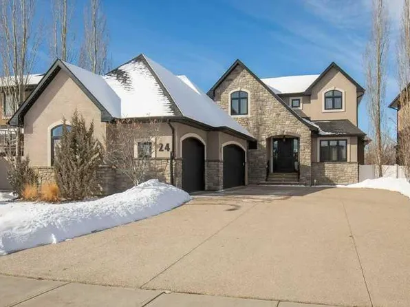 24 E Sawyer Close, Red Deer, AB T4R 0M5