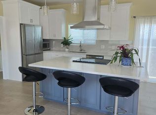 9040 Willowgrove Pl, Santee, CA 92071