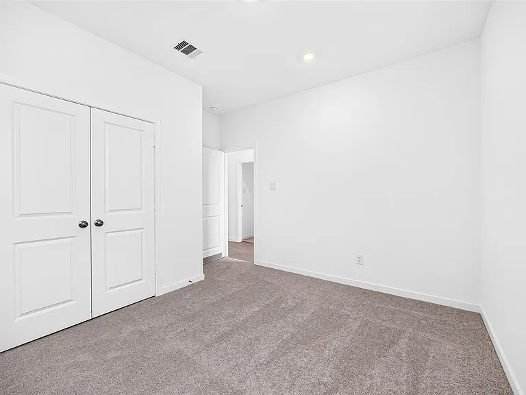 27447 Sunterra Village Dr — Photo 26