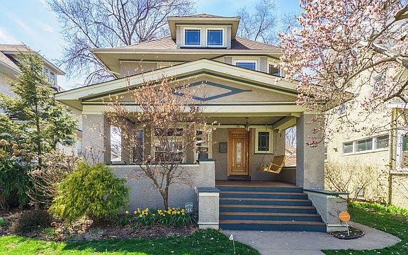 2nd image of 531 S Elmwood Ave