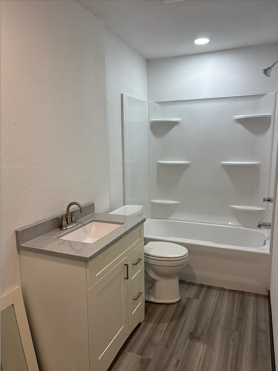 Building Photo - 1297 S Frederick Ave #3