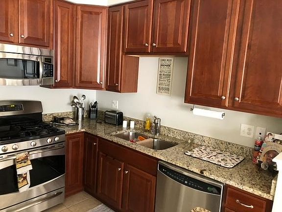 3rd image of 4615 Noland Blvd
