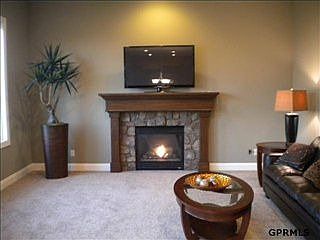 4th image of 17602 Miami Cir