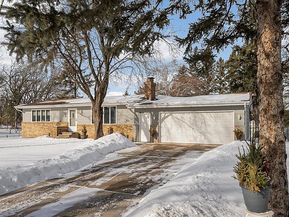 3rd image of 309 Bridge St