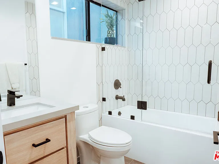 115 Park Pl — Photo 37