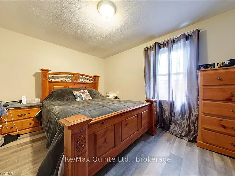 218 Coleman St — Photo 24