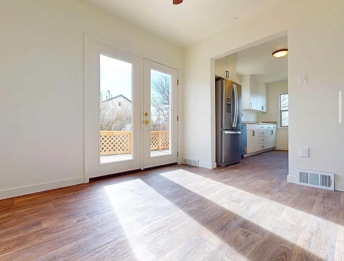 3 bed, 1700 sqft, $2,095 — Photo 3