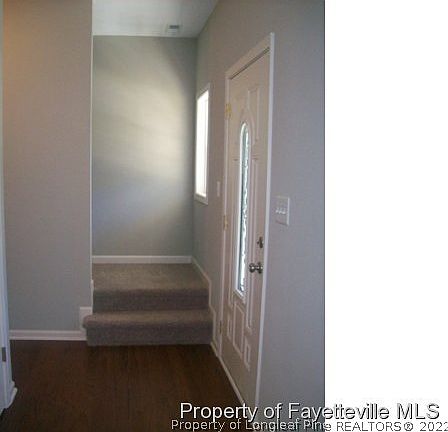3rd image of 207 Wilshire 18 Ln
