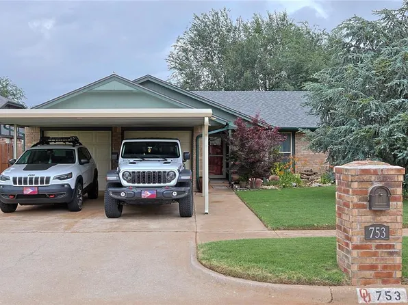 753 W Shepherd Dr, Mustang, OK 73064