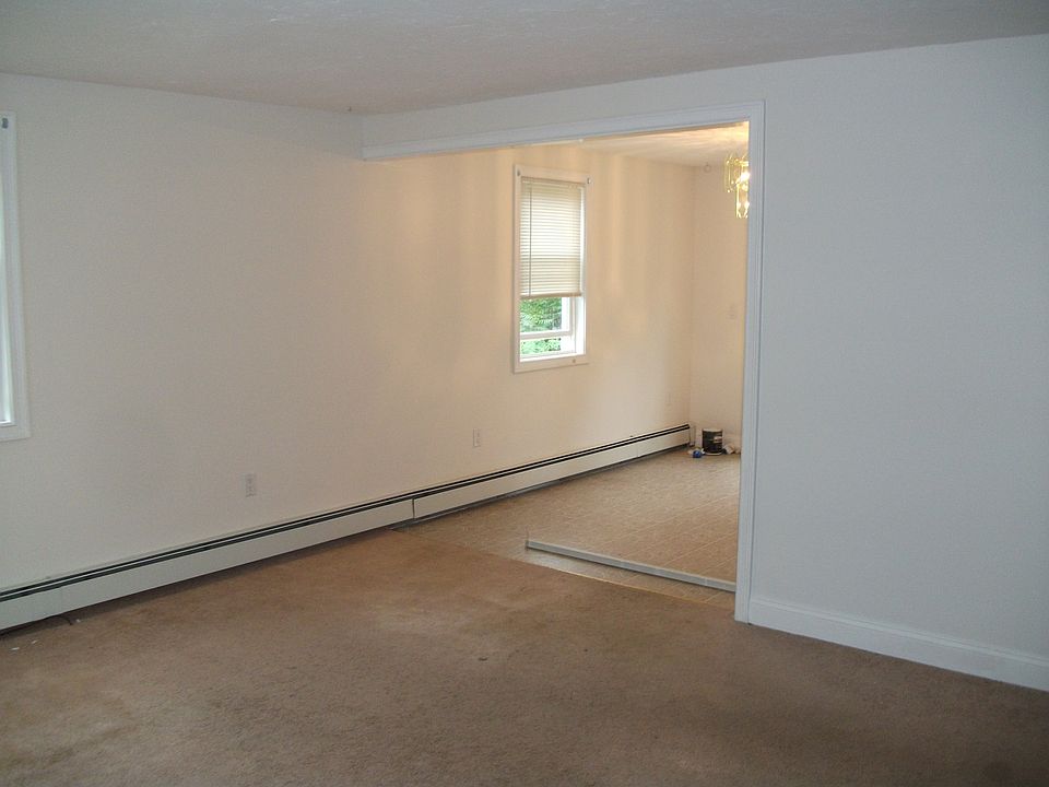 2nd image of 1 Fox Rd