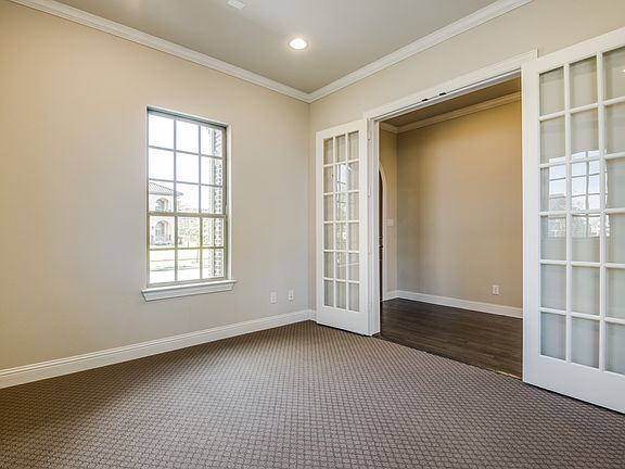 5th image of 6713 McDonough Dr
