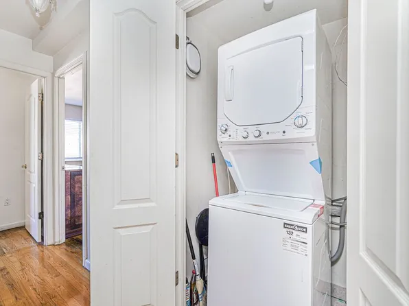 3107 Emmons Avenue image 26 of 30