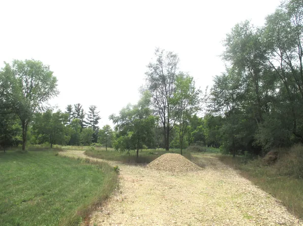 1 Csm #1467, Montello, WI 53949