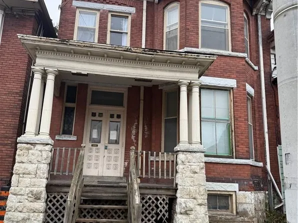 105 Wellington St S, Hamilton, ON L8N 2R3