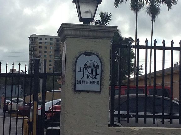 3rd image of 300 NW 42nd Ave APT 410