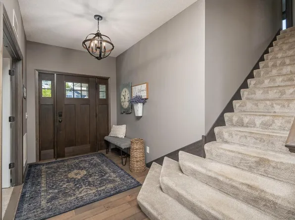 17986 Equinox Ave, Lakeville, MN 55044