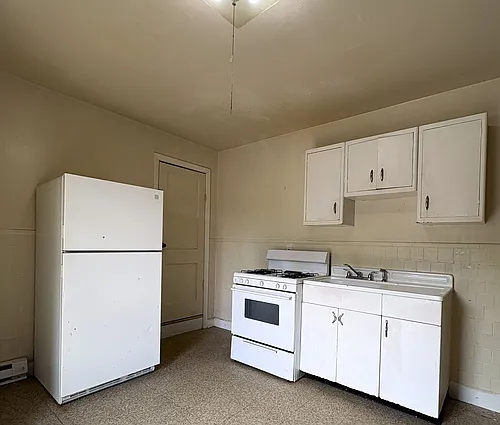 5 Ellis Avenue Photo 1