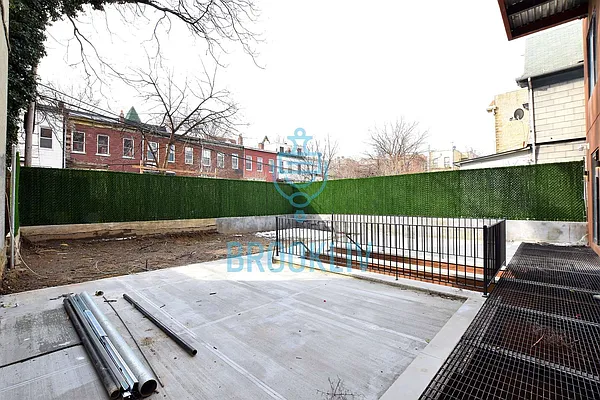 Rented by null | media 20