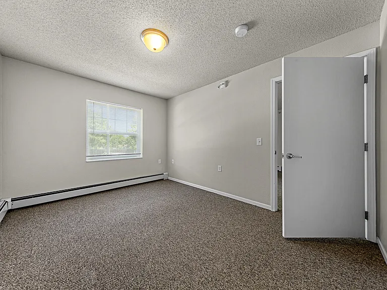 Washington Village East — Photo 8