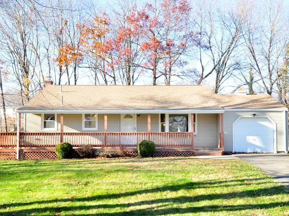 16 Jeffrey Drive, Farmington, CT 06032