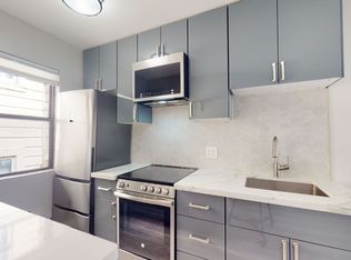 Remodeled modern 1 bedroom end unit, close to everything, 99 WalkScore!, San Francisco, CA 94110