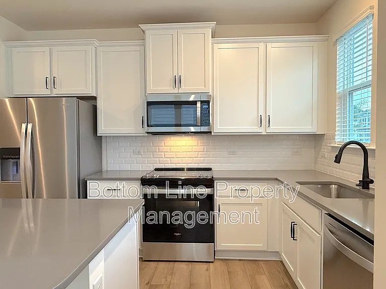 1552 Cedar Tree Dr — Photo 6