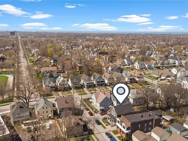11813 Wade Park Ave — Photo 39