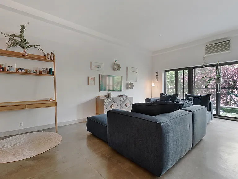 39 Carroll St #2 — Photo 3