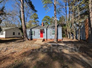 1011 S 7th St, Sanford, NC 27330