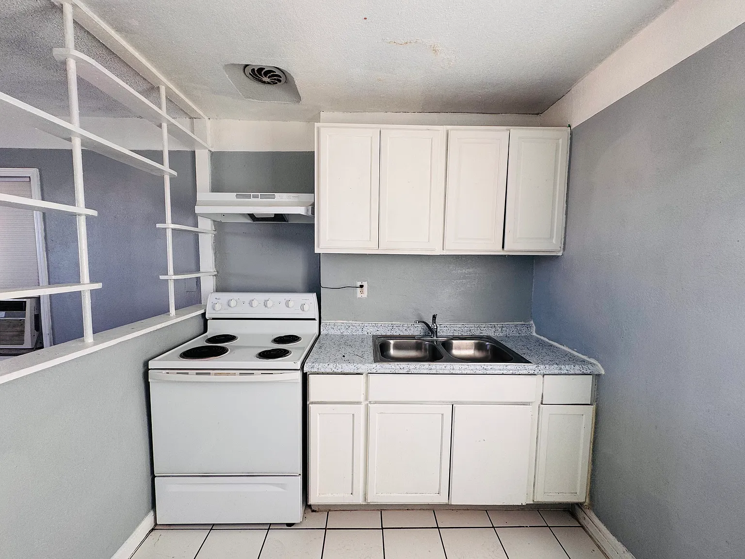 1 bed, 550 sqft, $1,200 — Photo 2