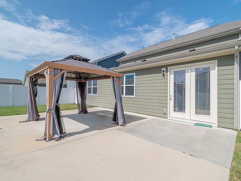6023 Walkers Run Dr — Photo 40