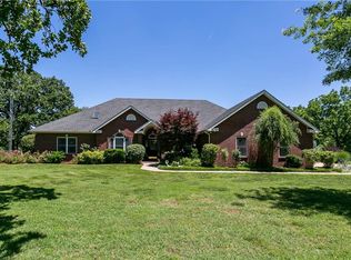 19780 Shinn Springs Rd, Siloam Springs, AR 72761