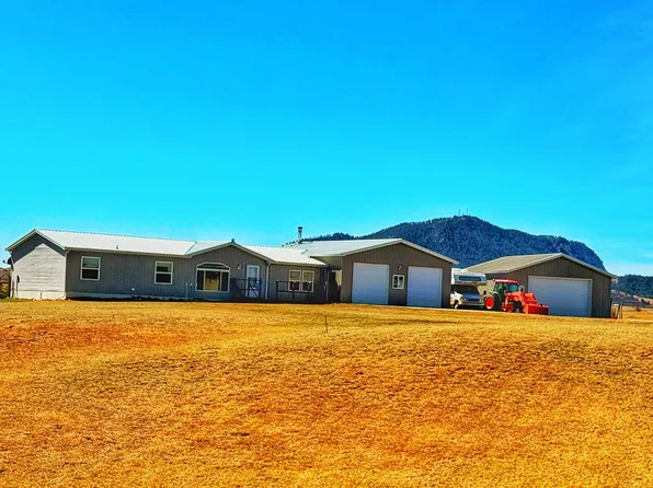 2 Mesa Cir, Sundance, WY 82729